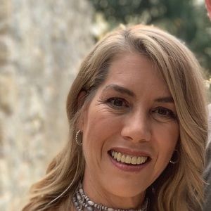 Meet your Posher, Simone